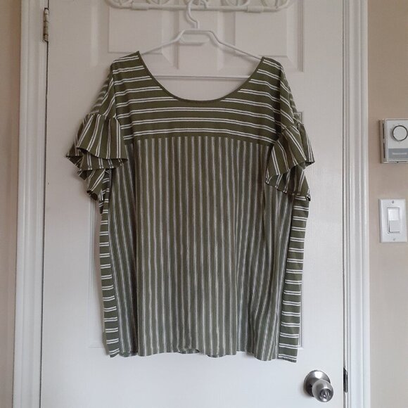 Terra & Sky Women's Size 2X (20W-22W) Green White Stripes Flutter Sleeve Shirt - Picture 2 of 10